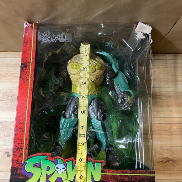 New! McFarlane Toys Spawn Overtkill Figurine Action Figure 9” - Picture 8 of 8